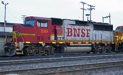 BNSF 139 GP60M.jpg